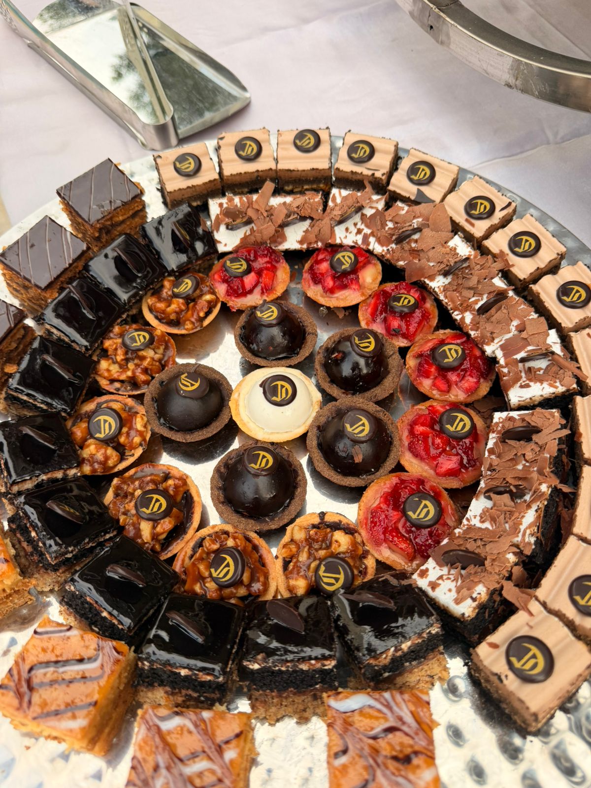Desserts & Sweet Stations
